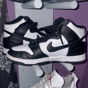 White and black womens dunks